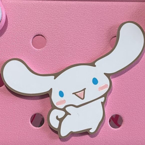 Cinnamon Roll Bogg Charms-Sanrio Bogg Charm-Hello Kitty - Picture 1 of 1